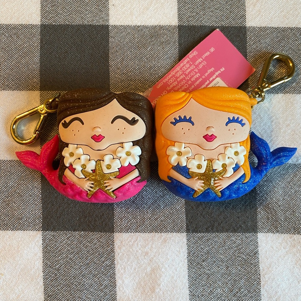 Hard to find- Bath & body works Mermaid Keychain Set -